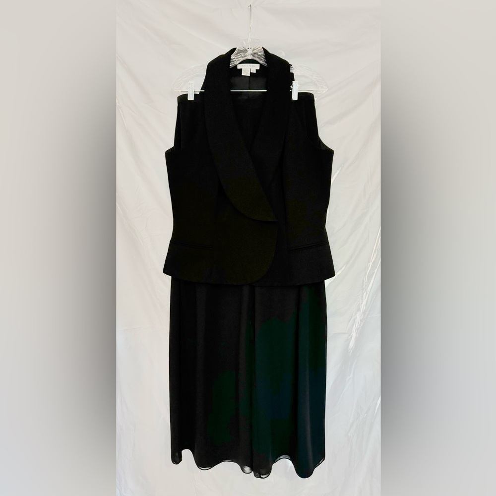 2 piece sleeveless wrap jacket with crepe wide leg pants